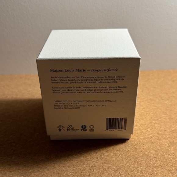 Maison Louis Marie No.04 Bois de Balincourt Candle - Picture 2 of 3